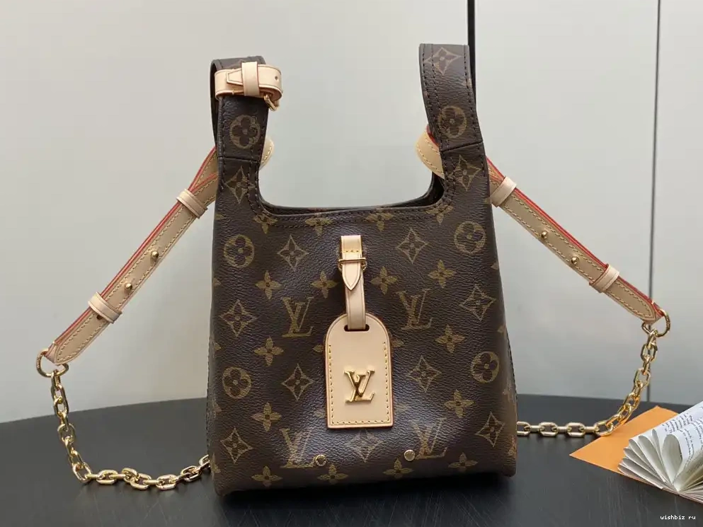 WIS LOUIS VUITTON Atlantis BB 0630